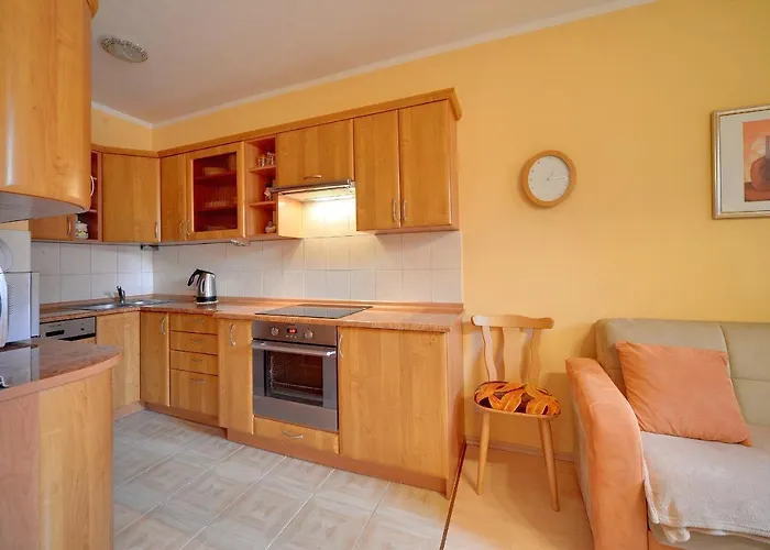 Zolty Apartament Sun Seasons 24 W Karpaczu Z Balkonem By Noclegi Renters *