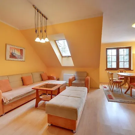 Zolty Sun Seasons 24 W Karpaczu Z Balkonem By Renters شقة *